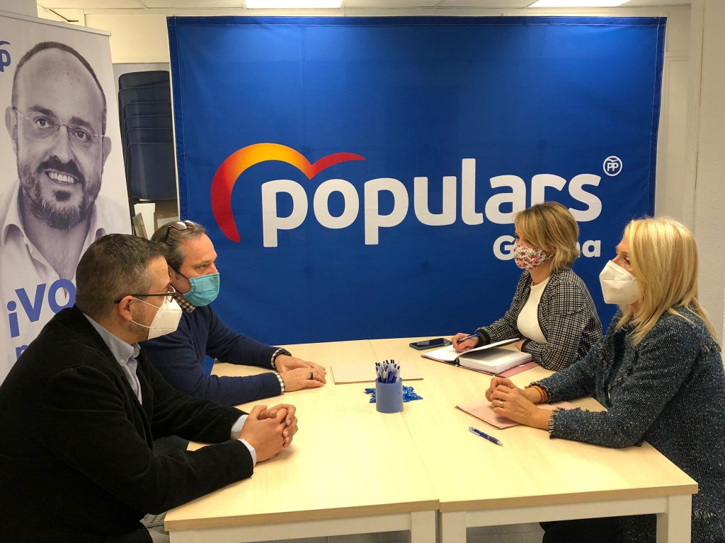 Presentación de nuestra asociación al PP de Girona